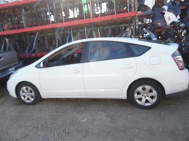 2005 Toyota Prius White 1.5L AT #Z23465